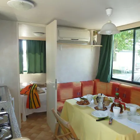Happy Camp Mobile Homes In Village Aranypart